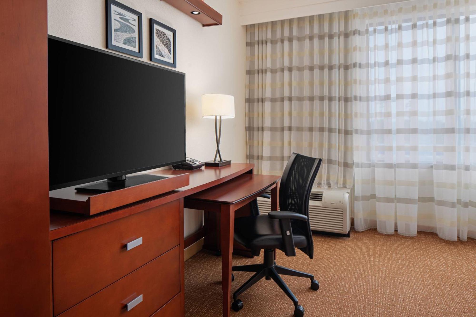 Courtyard By Marriott Houston Kingwood Hotel Kinwood Luaran gambar